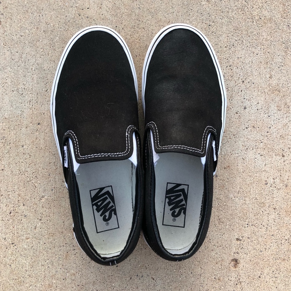 Black Slip-On Vans // Size 7 Women’s